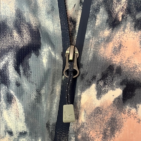 Eddie Bauer Blue and Pink Runner’s Rain Jacket (NWT) - Picture 5 of 9